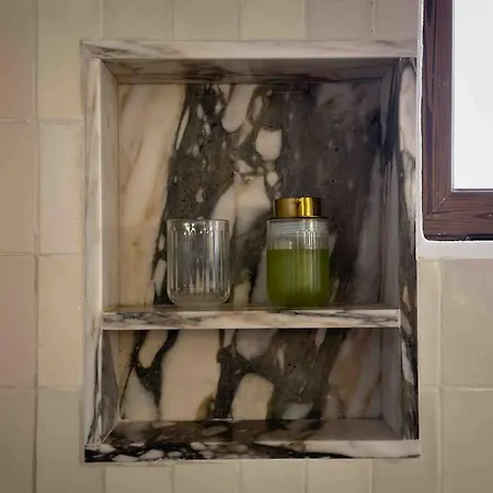 The Old House With Heated Pool, Bbq, Fireplace