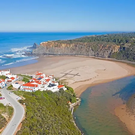 The Old House With Heated Pool, Bbq, Fireplace