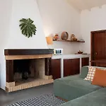The Old House With Heated Pool, Bbq, Fireplace Odeceixe